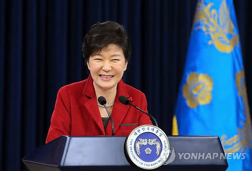 박근혜 대통령이 12일 오전 청와대 춘추관에서 신년 내외신 기자회견을 갖고 있다. (사진=연합뉴스) 