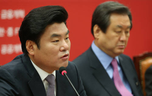 19일 오전 국회에서 열린 새누리당 최고위원회의 에서 원유철 원내대표가 발언하고 있다. 