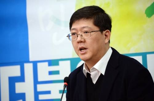 김홍걸 더불어민주당 국민통합위원장 