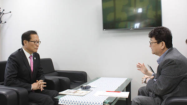 국민의당 문병호 최고위원이 15일 국민의당 당사에서 '폴리뉴스'와 인터뷰를 가졌다.(사진=폴리뉴스 이은재 기자)  