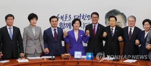 더불어민주당은 15일 오전 국회에서 최고위원회의를 개최했다.<사진=연합뉴스></div> 