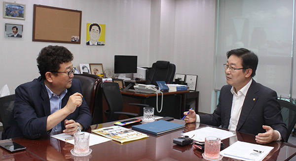 더불어민주당 박범계 최고위원이 25일 국회 의원회관에서 '폴리뉴스'와 인터뷰를 가졌다.<사진=이은재 기자></div> 