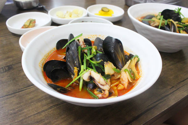 강릉 경포대 맛집 ‘김우정 초당 짬뽕순두부’, 특허 받은 메뉴로 바른 음식 제공
