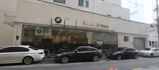 23일 서울 서초구 BMW 차량 정비센터에 정비대기중인 차량이 줄지어 있다.<사진=연합뉴스>