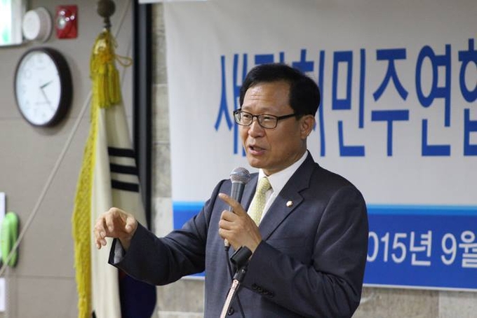 문병호 최고위원은 제17대, 제19대 국회의원을 역임한 바 있다. 사진은 제19대 국회의원(인천 부평구갑/새정치민주연합)으로 활동할 당시.