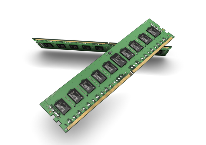 삼성전자의 10나노급 DDR4 D램 모듈 <사진=삼성전자 제공>