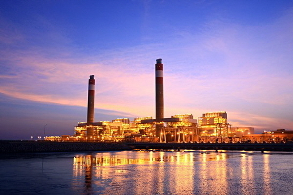 두산중공업에 사우디아라비아에 건설한 라빅2 화력발전소. <사진=두산중공업 제공>