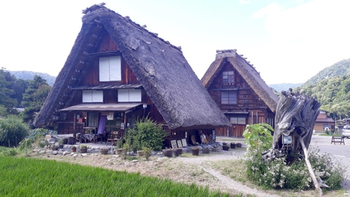 일본의 대표적 민속마을인 시라카와 마을의 전통가옥 갓쇼즈쿠리. 이 마을의 성공 비결은 상업화의 차단이다. <사진=연합뉴스>