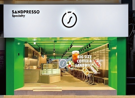 동원홈푸드가 카페 브랜드 ‘샌드프레소 스페셜티’를 론칭했다. <사진=동원그룹 제공>