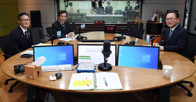 박주민, 이낙연, 김부겸 후보가 CBS 라디오에서 토론회를 가졌다. <사진=연합뉴스>