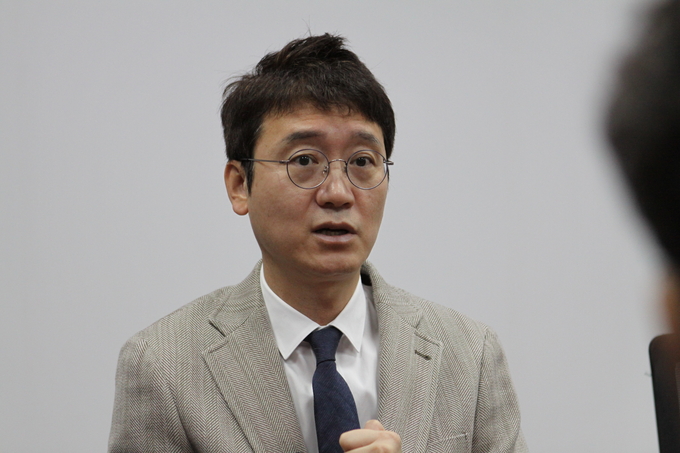 국민의힘 김웅 의원은 지난 22일 서울 여의도 국회 의원회관 사무실에서 <폴리뉴스>와 인터뷰를 하고 있다. <사진=안채혁 기자>
