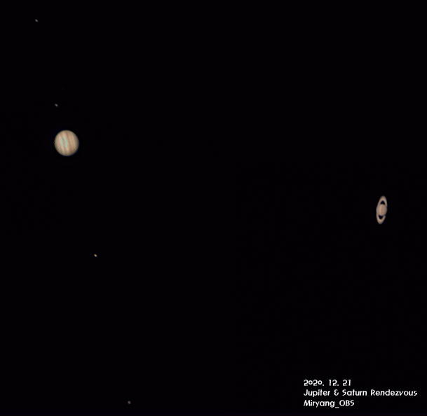 21일 밀양아리랑천문대에서 유튜브 라이브 방송된 목성, 토성 대접근 장면<사진=밀양아리랑천문대>