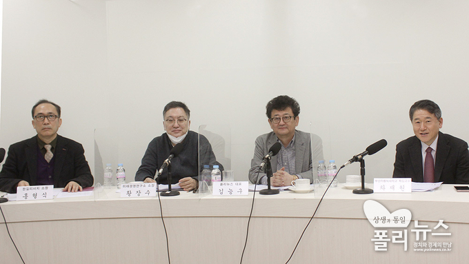 <폴리뉴스>와 월간 <폴리피플>은 지난 2월 23일 “신현수 사의 파문과 4.7 보궐선거 향방”을 주제로 좌담회를 가졌다. ( ⓒ폴리뉴스/이은재 기자)
