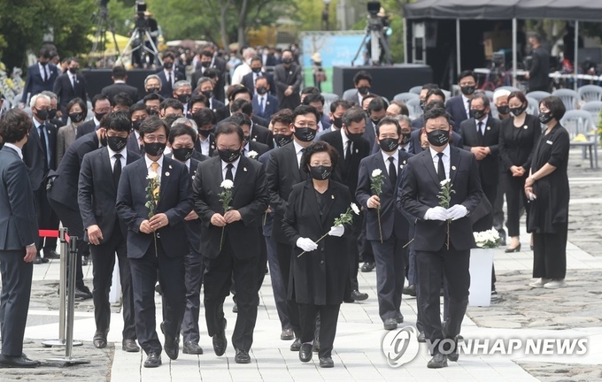 23일 노무현 전 대통령 서거 12주기 추도식이 봉하마을에서 진행됐다. <사진=연합뉴스>