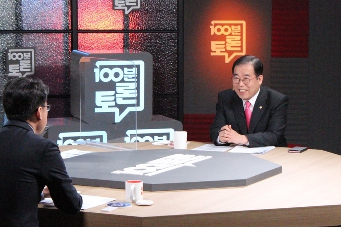 박성중 국민의힘 의원이 지난 2020년 12월1일 종합부동산세 대책을 주제로 한 MBC 100분 토론에 출연해 발언하고 있다. <사진=박성중 의원 블로그>