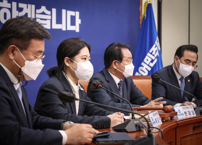 더불어민주당 박지현 비상대책위원장이 1일 제2차 중앙위원회에서 모두발언을 하고 있다. <사진=국회사진기자단>