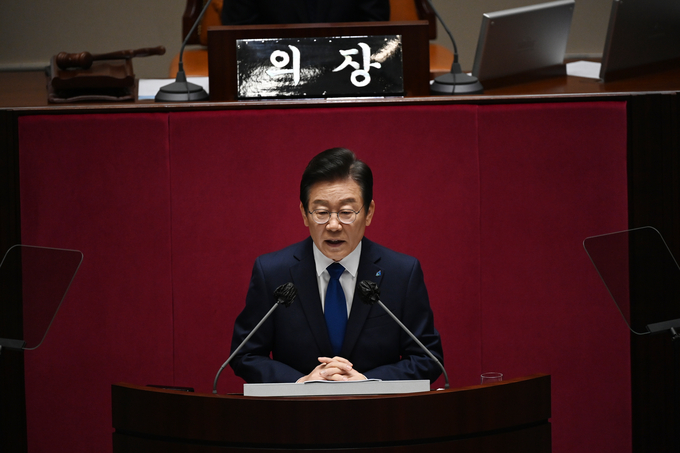더불어민주당 이재명 대표가 28일 국회에서 열린 본회의에서 교섭단체 대표연설을 하고 있다. 2022.9.28 (사진출처:연합뉴스)