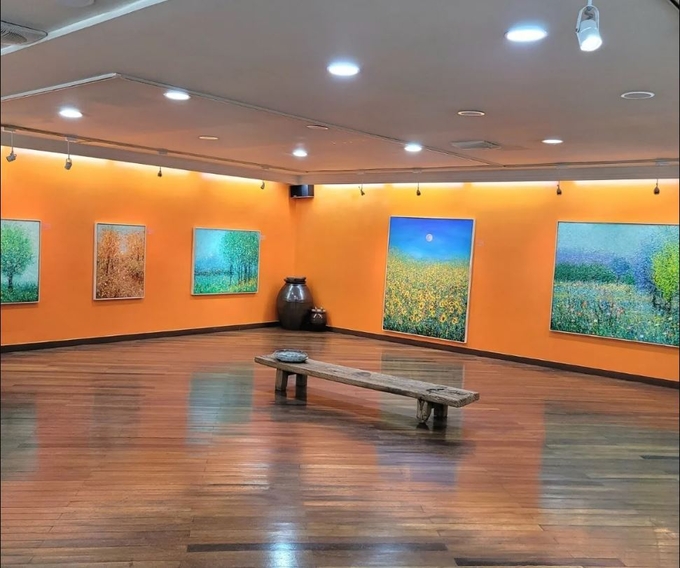 이은옥 화가의 봉산미술제 초대전이 10일까지 대구 중구 봉산동 예송갤러리에서 열린다. (사진제공=이은옥)