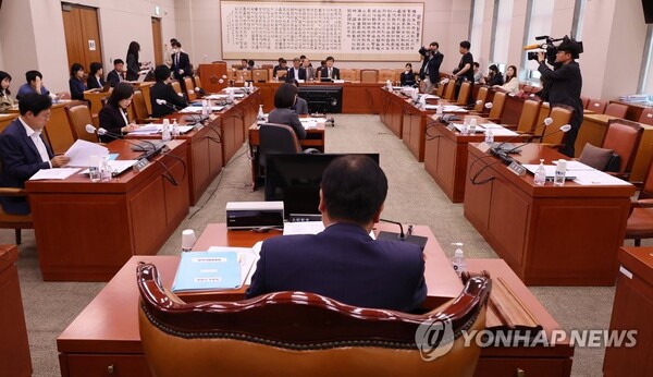 법사위 회의 [사진=연합뉴스]