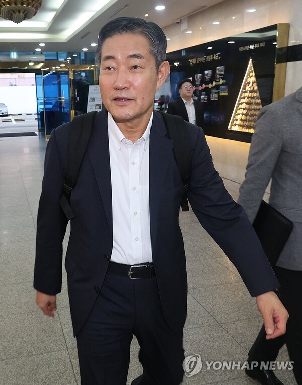 신원식 국방부장관 후보자가 군사 쿠데타를 옹호한데 이어 식민사관을 드러내며 파문이 일고 있다 [사진=연합뉴스]