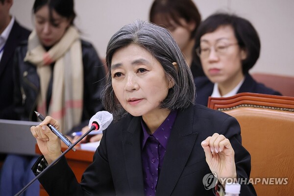 김행 여성가족부 장관 후보자가 5일 국회에서 열린 인사청문회에서 의원 질의에 답변하고 있다 [사진=연합뉴스]