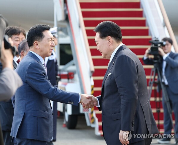 11일 강서구청장 보선 결과 국민의힘이 참패하자 보수언론들도 윤석열 대통령을 향해 국정쇄신을 요구하고 나섰다 [사진=연합뉴스]