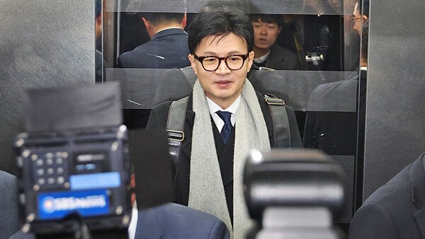한동훈 장관이 비대위원장으로 나설 경우 첫 시험대는 '김건희 특검법'이 될 것으로 보인다