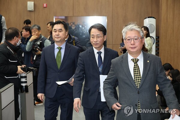 원칙과상식이 제3지대 플랫폼 역할을 할 것이라는 전망도 나온다 [사진=연합뉴스]