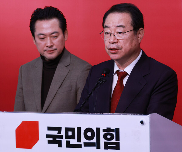 국민의힘 정영환 공천관리위원장이 16일 오전 서울 여의도 국민의힘 당사에서 제8차 회의 결과를 발표하고 있다. [사진=연합뉴스]