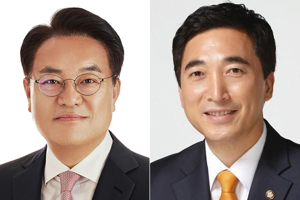 제22대 총선에서 금강벨트 격전지 충남 공주‧부여‧청양 후보로 정진석 현 국회의원(좌)과 박수현 전 청와대 국민소통수석비서관(우)이 각각 국민의힘과 더불어민주당에서 단수 공천됐다. 이로써 두 사람은 20대, 21대 총선에 이어 세 번째 맞대결을 펼치게 됐다.