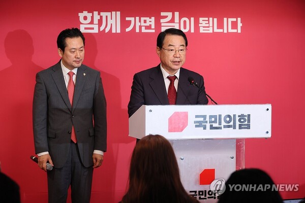 국민의힘이 절반 이상의 지역구 공천 후보자를 확정한 가운데 현역 의원 상당수가 단수 공천을 받거나 양지로 향한 것으로 나타났다 [사진=연합뉴스]