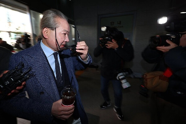 주수호 의협 홍보위원장, 휴대전화 포렌식 참관 위해 경찰출석 [사진=연합뉴스]