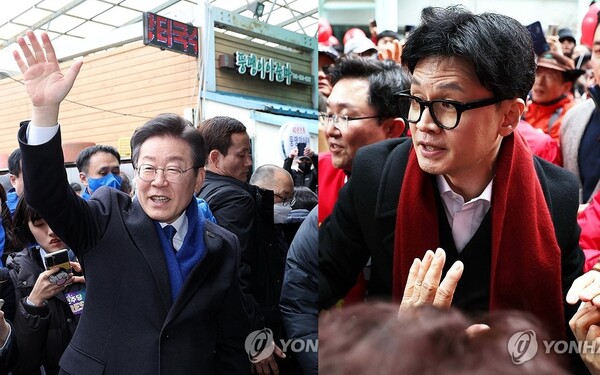 4월 10일 총선을 한달 앞두고 여야의 유세전이 열기를 더해 가고 있다 [사진=연합뉴스]