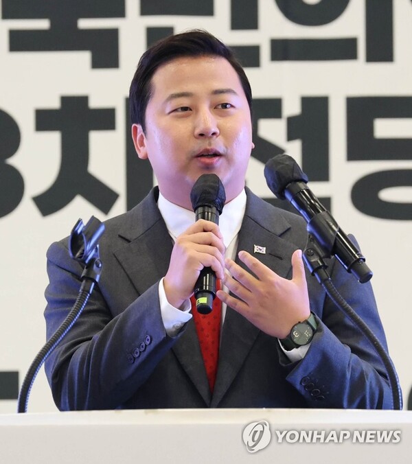 이제 여론의 관심은 부산 수영 후보인 장예찬 전 최고위원을 향하게 됐다 [사진=연합뉴스]