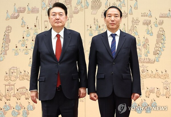 윤석열 대통령이 21일 주기환 전 국민의힘 광주시당위원장을 대통령 민생특보에 임명했다 [사진=연합뉴스]