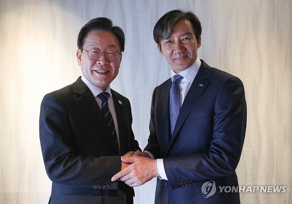 더불어민주당 이재명 대표와 조국혁신당 조국 대표가 25일 비공개 만찬 회동을 가졌다 [사진=연합뉴스]