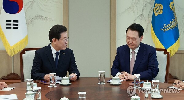 더불어민주당 이재명 대표가 29일 서울 용산 대통령실 집무실에서 열린 윤석열 대통령과의 영수회담에서 발언하고 있다.[사진=연합뉴스]