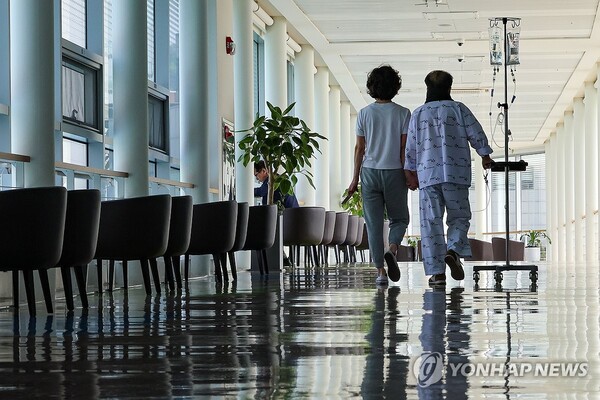 정부는 2025학년도 의대 모집 인원을 확정하며 정원 확대 드라이브를 유지하고 있다 [사진=연합뉴스]