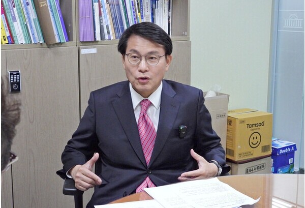 국민의힘 윤상현 의원이 지난 5월10일 폴리뉴스 '김능구의 정국인터뷰'를 가졌다. [사진=연합뉴스]