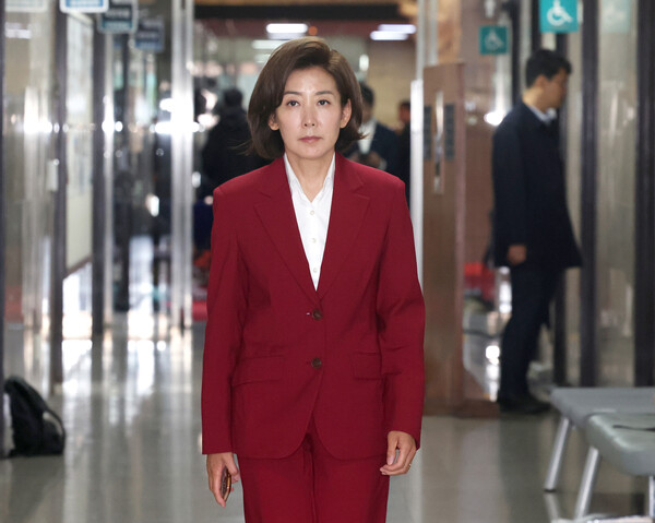 국민의힘 나경원 전 의원이 15일 국회 원내대표실에서 열린 4선 이상 중진 당선인 간담회에 참석하고 있다. [사진=연합뉴스]