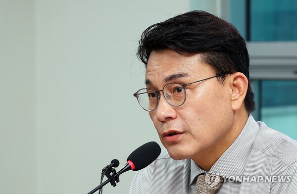 국민의힘 당대표 선거에 출사표를 던진 윤상현 의원이 30일 오전 국회 의원회관에서 열린 청년정책 간담회에서 발언하고 있다.[사진=연합뉴스]