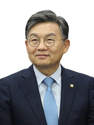 국회 보건복지위원회 소속 더불어민주당 김윤(비례대표)의원 [사진=의원실 제공]