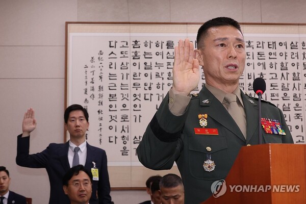증인 선서하는 임성근 전 사단장 [사진=연합뉴스]