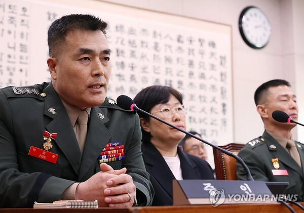 답변하는 박정훈 대령 [사진=연합뉴스]