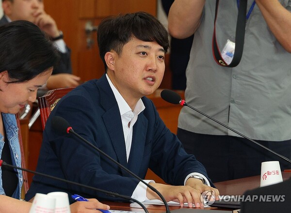 인사말하는 이준석 의원 [연합뉴스 자료사진]