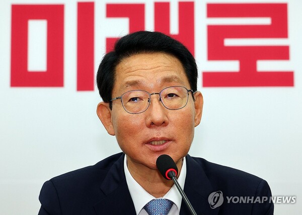 국민의힘 정책위의장으로 지명된 김상훈 의원이 2일 오전 국회에서 기자회견을 하고 있다. 2024.8.2 [사진=연합뉴스]