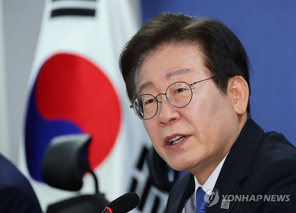 더불어민주당 이재명 대표가 2일 오전 국회 의원회관에서 열린 서울ㆍ인천ㆍ강원 예산정책협의회에서 발언하고 있다. [사진=연합뉴스]