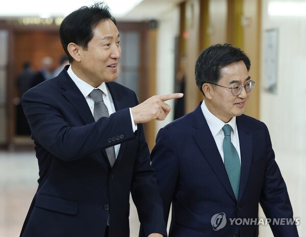 오세훈 시장과 김동연 지사가 본격적인 대권 행보에 나서는 모습이다 [사진=연합뉴스]