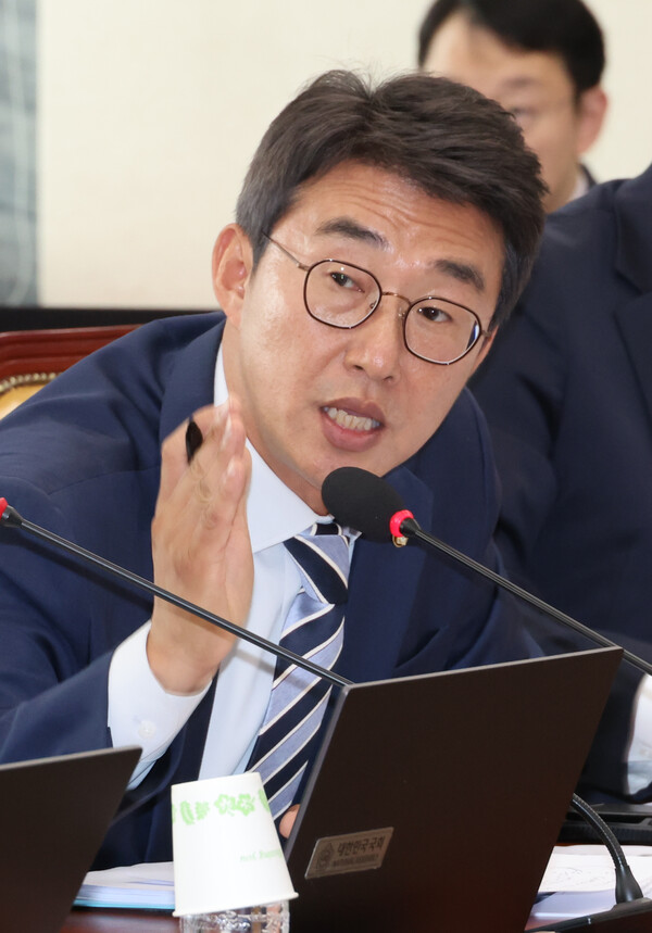 노종면 더불어민주당 의원이 질의하고 있다. [사진= 연합뉴스]