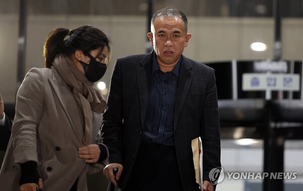 민주당이 김건희 여사 공천 개입 의혹의 핵심 인물인 명태균 씨와 관련한 녹취를 추가 공개했다 [사진=연합뉴스]